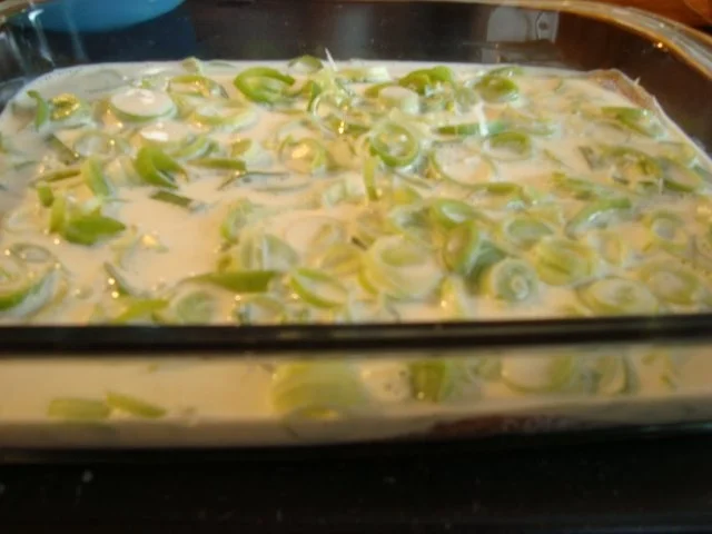 Rezept: Seelachsfilet unter Porree-Käsesauce-Haube Bild Nr. 7 Seelachsfilet unter Porree-Käsesauce-Haube - Rezept - Bild Nr. 7