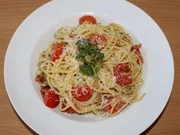 Spaghetti an Knoblauch-Bacon-Tomaten - Rezept