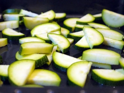 Ingwer-Huhn auf Gemüsebett - Rezept - Bild Nr. 4