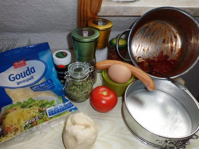 Pizza: Mini-Pizza "Wagenrad" - Rezept - Bild Nr. 2