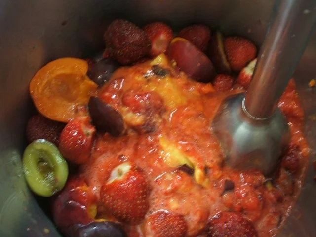 Rezept: Vorrat: Vielfruchtmarmelade - erdbeerlastig Bild Nr. 4 Vorrat: Vielfruchtmarmelade - erdbeerlastig - Rezept - Bild Nr. 4