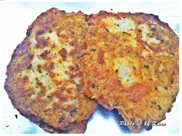 Kartoffel Rösti von geräuchertem Wildlachs mit Kräuter Sour Creme und Wasabi Gurkensalat - Rezept - Bild Nr. 6