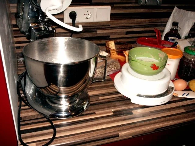 Rezept: Philadelphia-Heißwecken Bild Nr. 3 Philadelphia-Heißwecken - Rezept - Bild Nr. 3