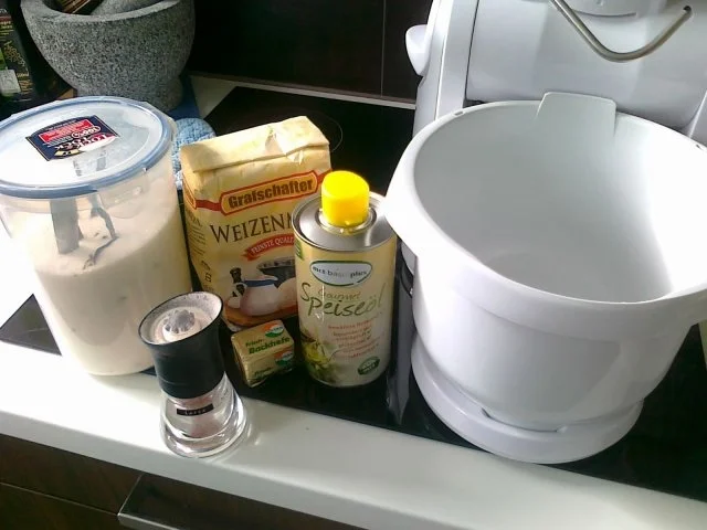 Mein - - - Grund Rezept vom Hefeteig... - Rezept - Bild Nr. 2