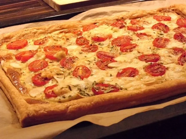 Rezept: Bätterteigtarte mit Tomate und Ziege Bild Nr. 4 Bätterteigtarte mit Tomate und Ziege - Rezept - Bild Nr. 4