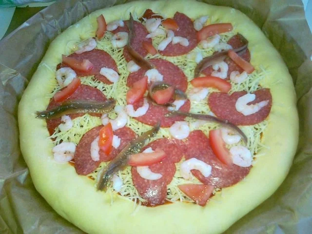 Rezept: Meine Lieblings Pizza mit Käserand... Bild Nr. 13 Meine Lieblings Pizza mit Käserand... - Rezept - Bild Nr. 13