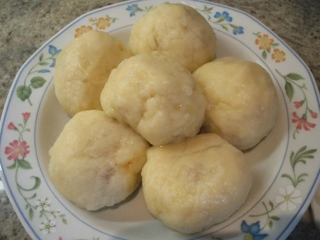 Knödel: Sauerkraut-Knödel - Rezept - Bild Nr. 3