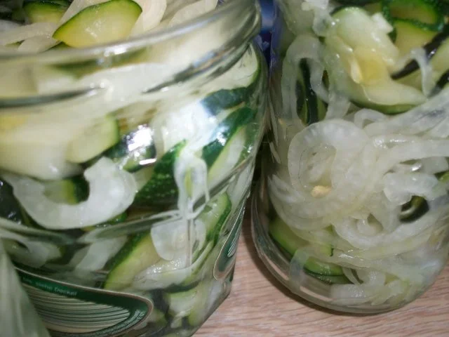 Rezept: Düvelsbrooker Teufel Zucchini aller Andy Bild Nr. 3 Düvelsbrooker Teufel Zucchini aller Andy - Rezept - Bild Nr. 3