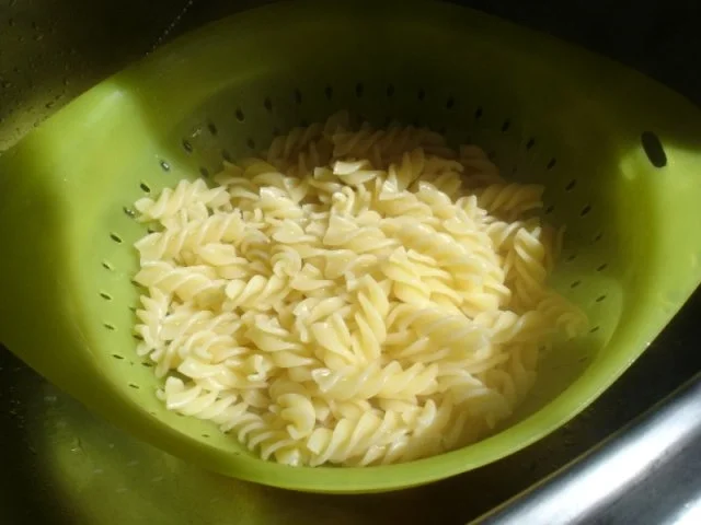 Nudeln mit Salbei-Gorgonzola-Sauce - Rezept - Bild Nr. 5