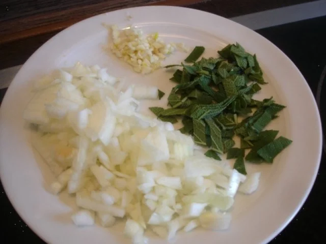 Nudeln mit Salbei-Gorgonzola-Sauce - Rezept - Bild Nr. 7