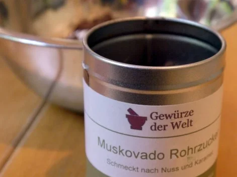 Zitronen-Honig-Ingwer-Creme mit Creme-Fraiche-Sauce - Rezept - Bild Nr. 10