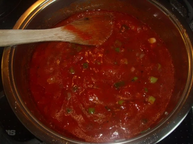 Rezept: Schnelles Wurstgulasch mit Nudeln Bild Nr. 4 Schnelles Wurstgulasch mit Nudeln - Rezept - Bild Nr. 4