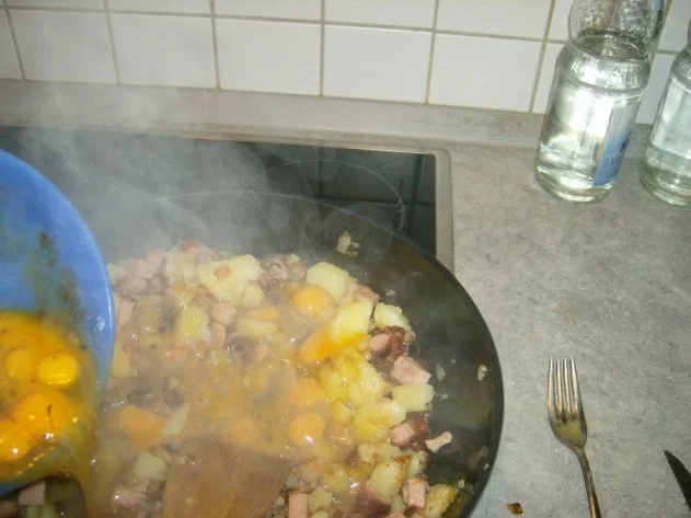 Rezept: Gröstl mit Wachteleiern Bild Nr. 7 Gröstl mit Wachteleiern - Rezept - Bild Nr. 7