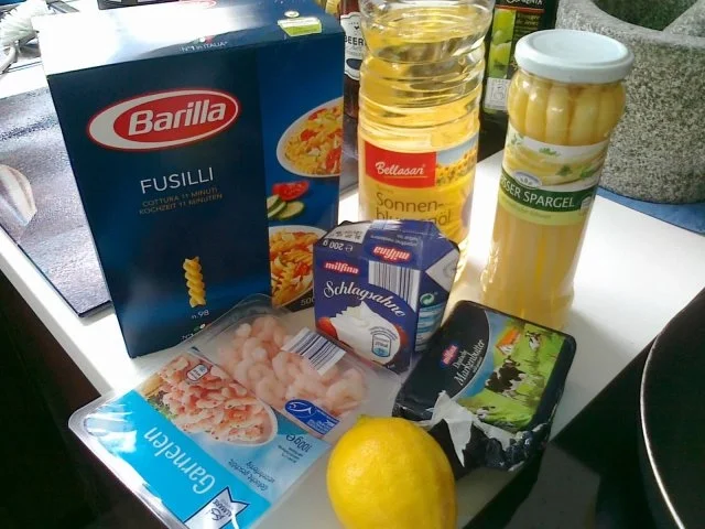 Schnell Nudelpfanne mit Spargel und Krabben. - Rezept - Bild Nr. 4