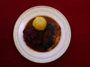 Bayerische Kronen-Ente mit Blaukraut und Knödeln (Uschi Dämmrich von Luttitz) - Rezept