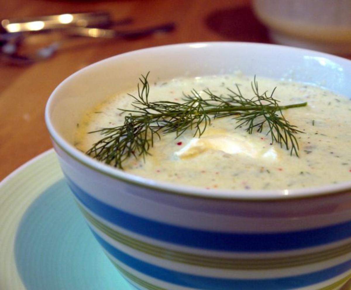 Bilder für Kalte Gurken-Buttermilch-Suppe - Rezept