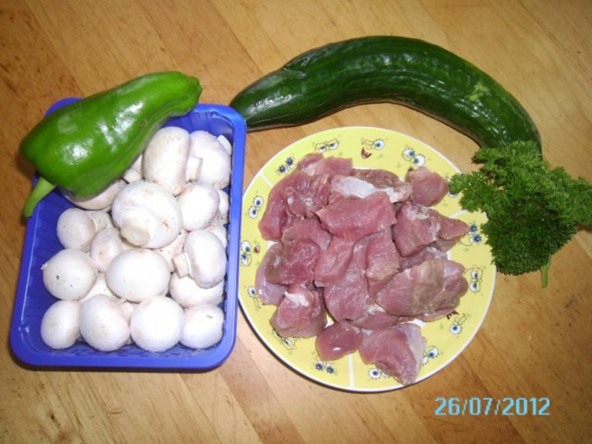 Rahmfleisch mit Gemüse und Spätzle - Rezept - Bild Nr. 2