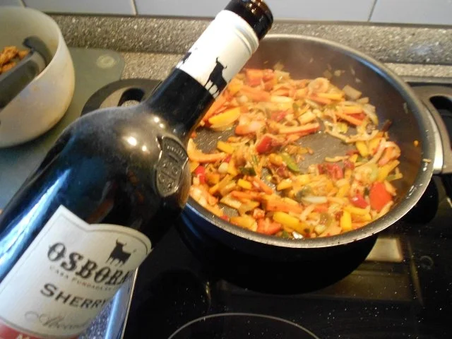 Super schnelle Asia-Pfanne mit Putenfleisch und Gemüse - Rezept - Bild Nr. 21