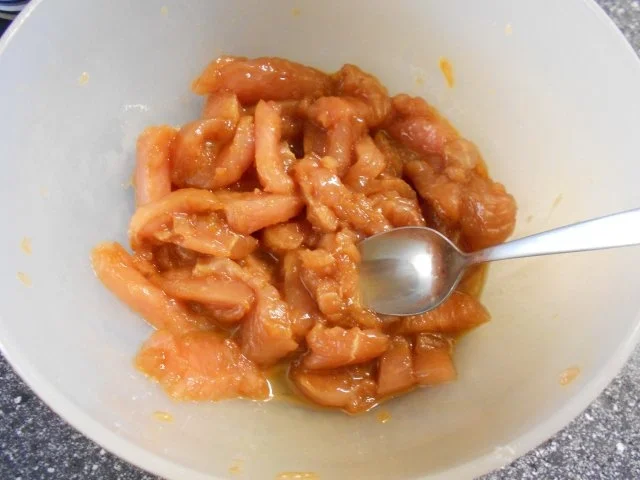 Rezept: Pad Thai Gai (warmer) thailändischer Nudelsalat mit Huhn Bild Nr. 4 Pad Thai Gai (warmer) thailändischer Nudelsalat mit Huhn - Rezept - Bild Nr. 4