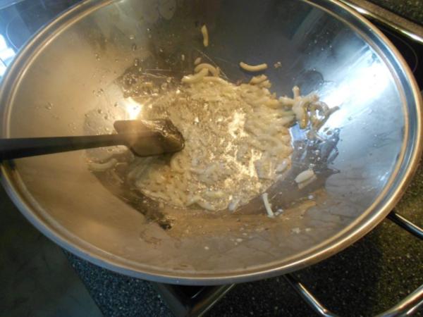 Pad Thai Gai warmer thailändischer Nudelsalat mit Huhn - einfach - 84 ...