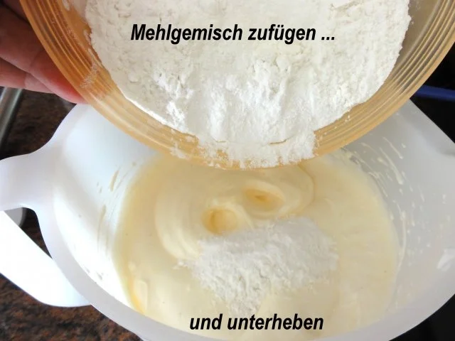 Biskuit:   KÄSE - SAHNE - TORTE - Rezept - Bild Nr. 4