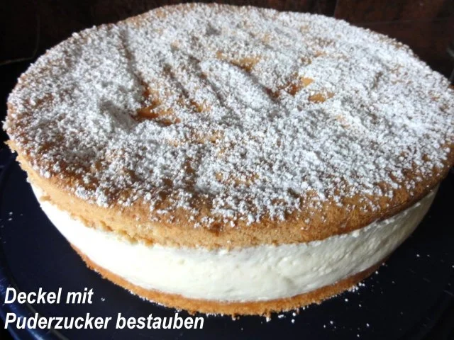 Biskuit:   KÄSE - SAHNE - TORTE - Rezept - Bild Nr. 10