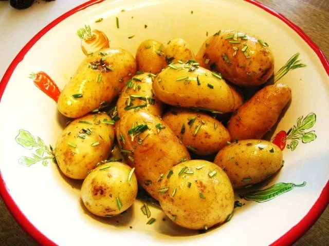 Rezept: Rosmarin-Kartoffeln mit Tomaten ... Bild Nr. 4 Rosmarin-Kartoffeln mit Tomaten ... - Rezept - Bild Nr. 4