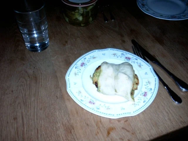 Rezept: Pikante Franzbrötchen mit Pesto und getrockneten Tomaten Pikante Franzbrötchen mit Pesto und getrockneten Tomaten - Rezept