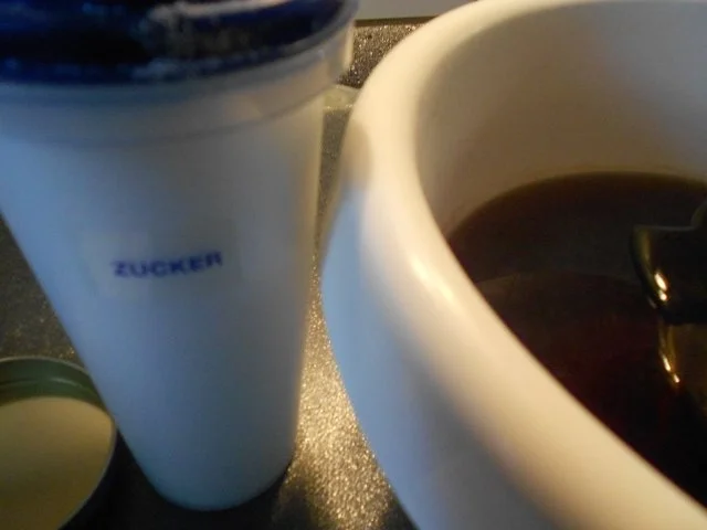 Rezept: Eistee-Zitrone klassisch Bild Nr. 3 Eistee-Zitrone klassisch - Rezept - Bild Nr. 3