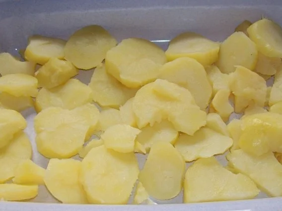 Sommerlicher Kartoffel-Zucchini-Schichtauflauf mit Kräuterhaube - Rezept - Bild Nr. 7