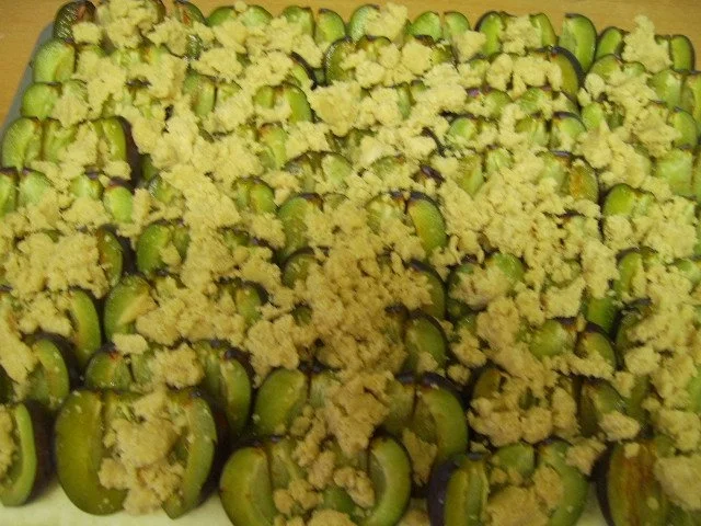 Rezept: Zwetschgen-Streuselkuchen Bild Nr. 6 Zwetschgen-Streuselkuchen - Rezept - Bild Nr. 6