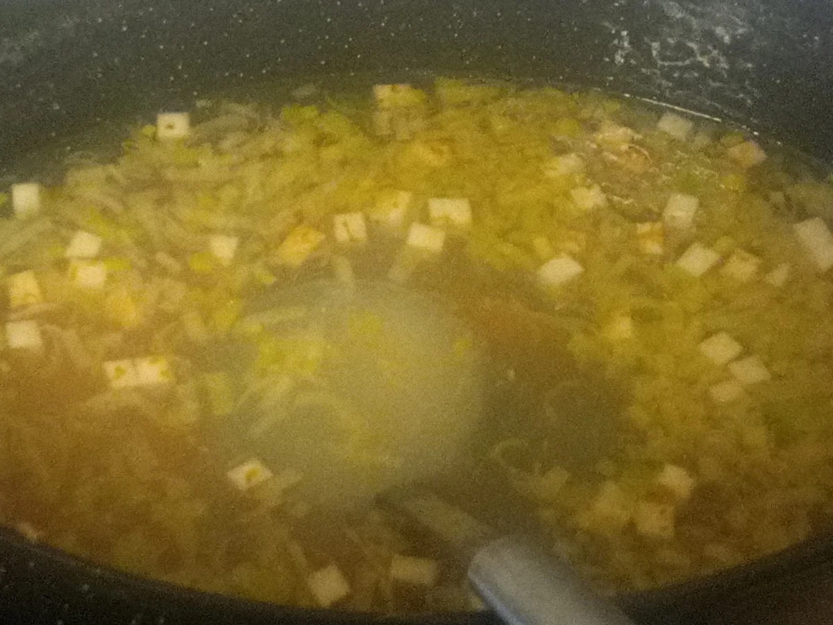 Rezept: Hühnerfrikasse Bild Nr. 6 Hühnerfrikasse - Rezept - Bild Nr. 6