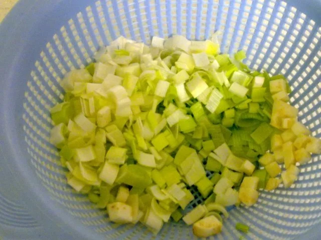 Rezept: Hühnerfrikasse Bild Nr. 3 Hühnerfrikasse - Rezept - Bild Nr. 3