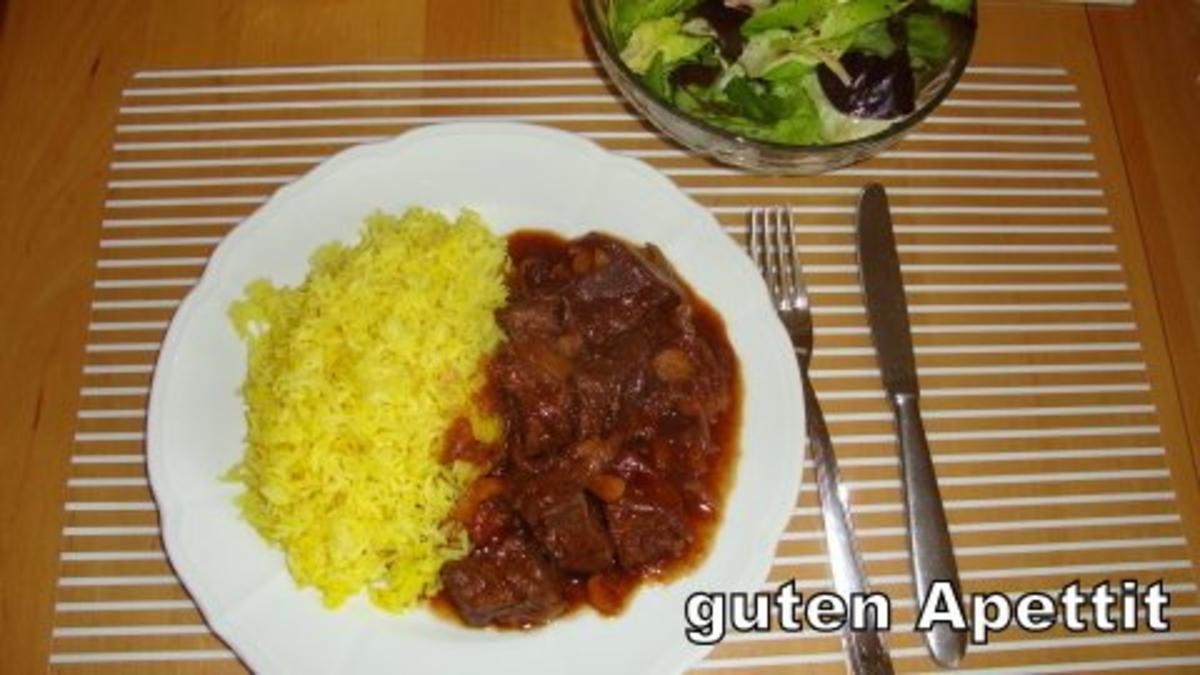 Rindergulasch mit Trockenobst - Rezept mit Bild - kochbar.de