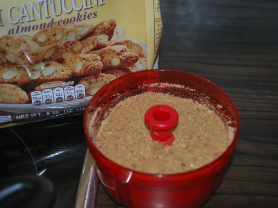 Rezept: Cantuccini-Käse-Törtchen Bild Nr. 2 Cantuccini-Käse-Törtchen - Rezept - Bild Nr. 2