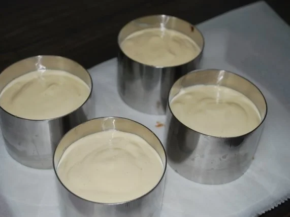 Rezept: Cantuccini-Käse-Törtchen Bild Nr. 4 Cantuccini-Käse-Törtchen - Rezept - Bild Nr. 4