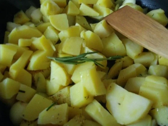 Bratkartoffel - Gurken - Leberkäsepfanne - Rezept - Bild Nr. 5