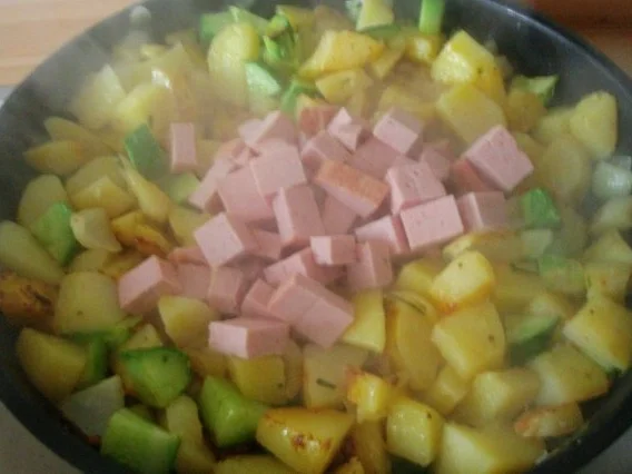 Bratkartoffel - Gurken - Leberkäsepfanne - Rezept - Bild Nr. 6