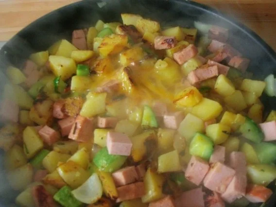 Bratkartoffel - Gurken - Leberkäsepfanne - Rezept - Bild Nr. 8