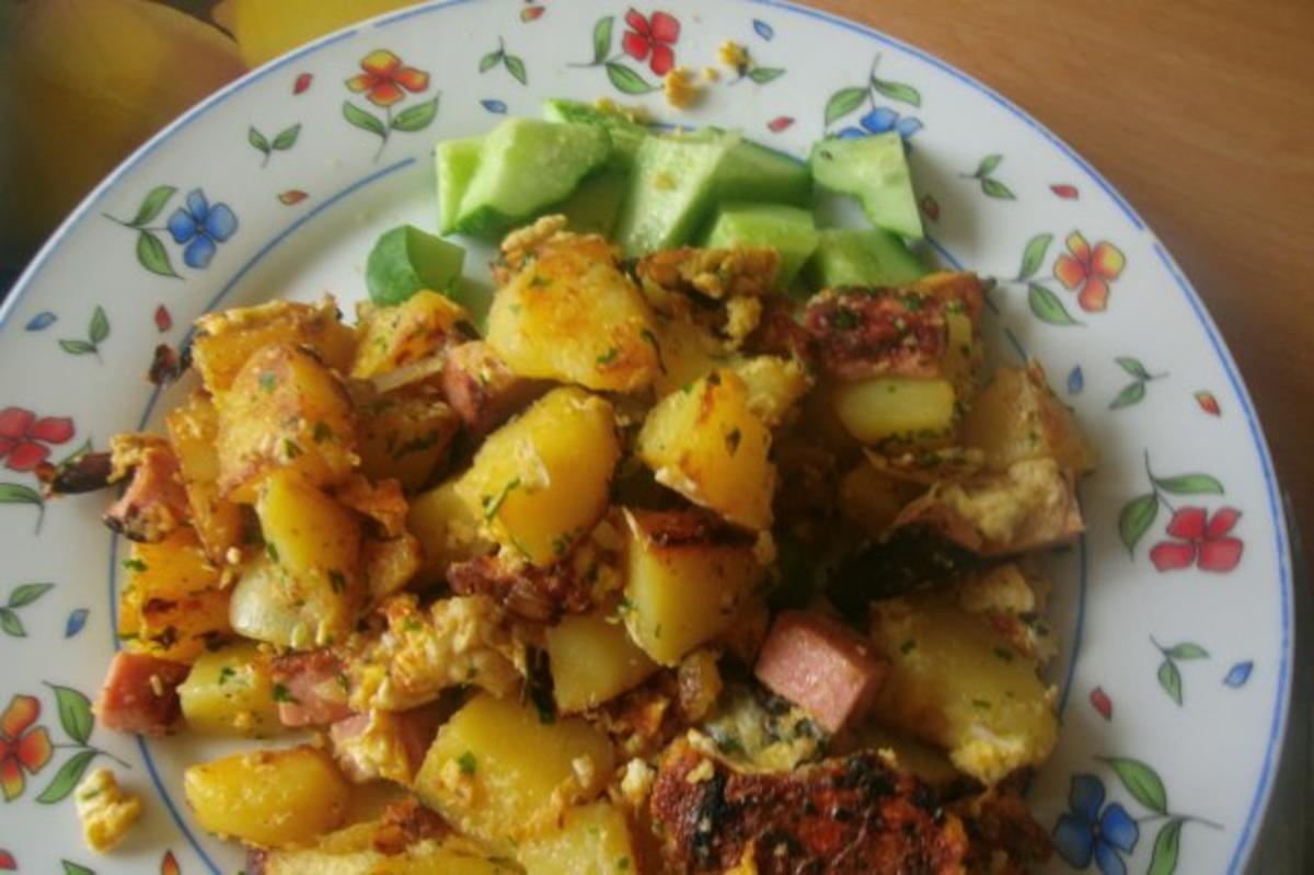 Bratkartoffel - Gurken - Leberkäsepfanne - Rezept - Bild Nr. 11