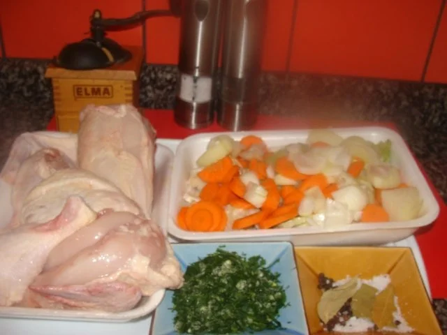 Rezept: Suppen : Die gute alte Hühnersuppe Bild Nr. 2 Suppen : Die gute alte Hühnersuppe - Rezept - Bild Nr. 2