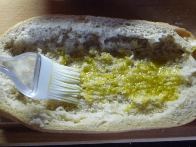 Rezept: Pain Bagnat Bild Nr. 2 Pain Bagnat - Rezept - Bild Nr. 2