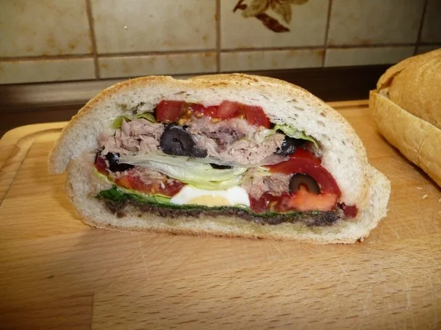 Rezept: Pain Bagnat Bild Nr. 10 Pain Bagnat - Rezept - Bild Nr. 10