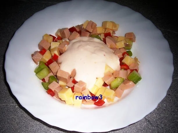 Salat: Bunter Käse-Wurst-Salat mit Dip - Rezept - Bild Nr. 4