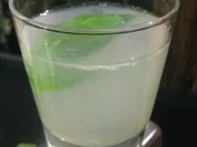 Basilikum-Sirup und -Limonade - Rezept