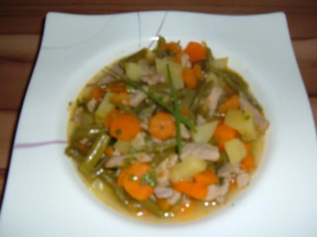 Rezept: Eintopf : Mit Bohnen - Möhren und Schweinchen Bild Nr. 4 Eintopf : Mit Bohnen - Möhren und Schweinchen - Rezept - Bild Nr. 4