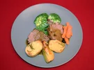 Rinderfilet mit Rosmarinkartoffeln und Gemüse - Rezept