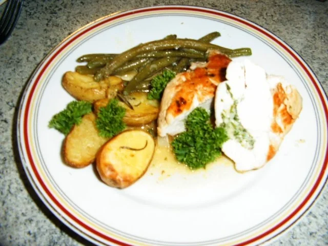 Hähnchenbrust mit Käse- Kräuterfüllung - Rezept