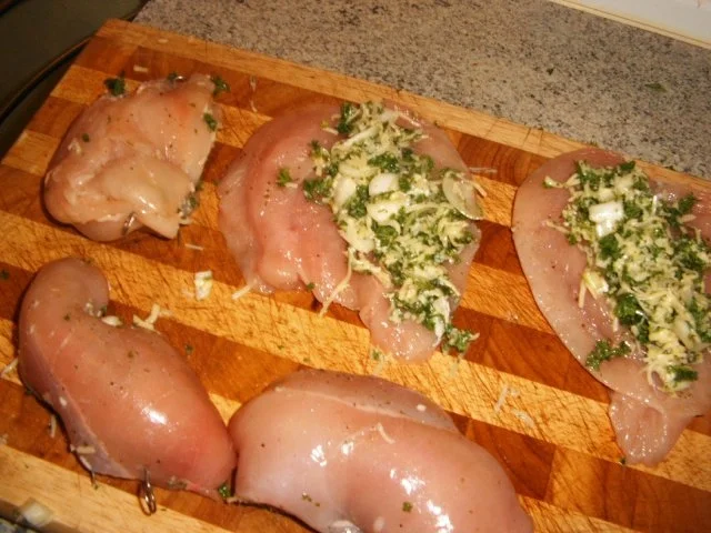 Hähnchenbrust mit Käse- Kräuterfüllung - Rezept - Bild Nr. 5