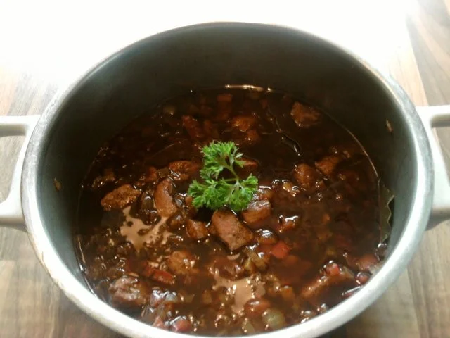 Rezept: Mein Gulasch alla Mama Trapper Mein Gulasch alla Mama Trapper - Rezept